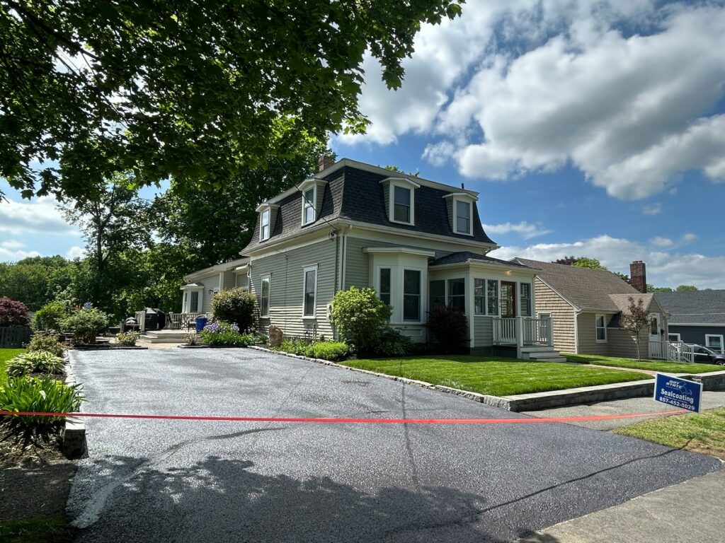 Residential Driveway Sealcoating, Stoneham MA
