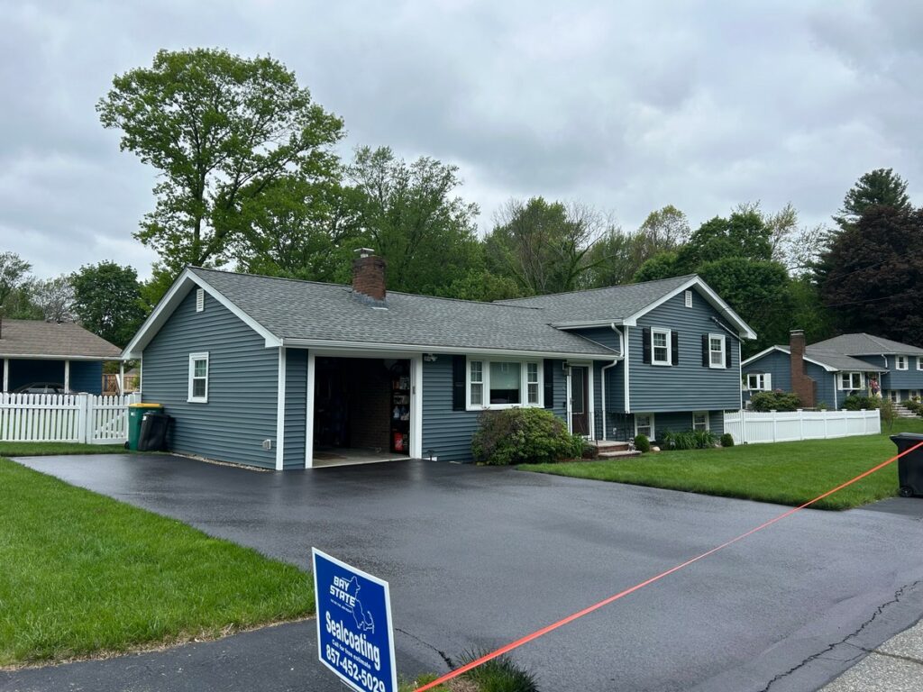 Residential Driveway Sealcoating, Woburn MA