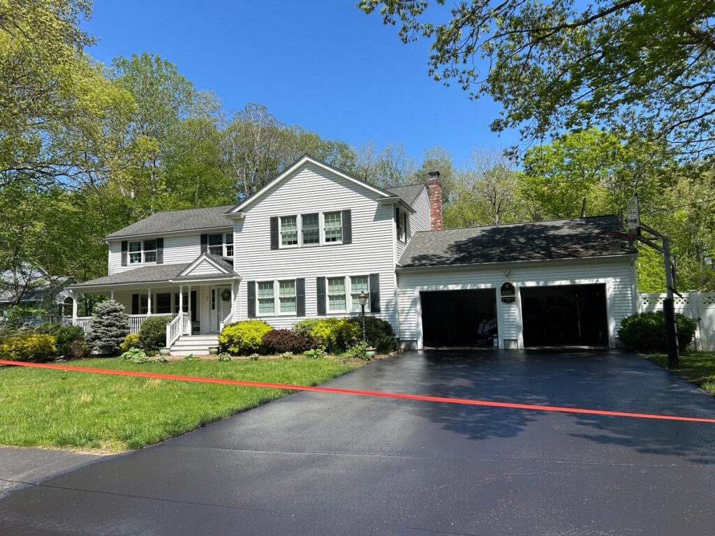 Littleton Driveway Sealcoating