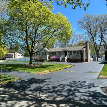 Residential Crack Filling & Sealcoating Peabody, MA