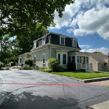 Residential Driveway Sealcoating, Stoneham MA