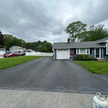 Residential Driveway Sealcoating, Woburn MA